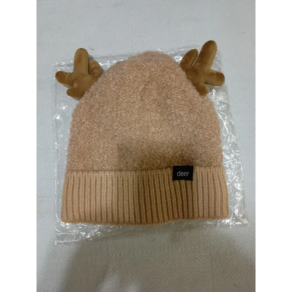 Cozy Knitted Deer Beanie Hat With Baby Antlers. NEW!cOOL !COZY WARM!